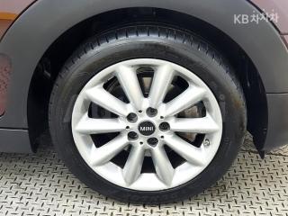 2019 MINI COOPER CLUBMAN 1.5 COOPER MID TRIM - 18