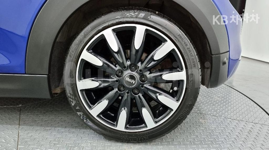 2019 MINI  CONVERTIBLE S 2.0 - 7