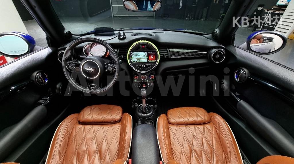 2019 MINI  CONVERTIBLE S 2.0 - 8