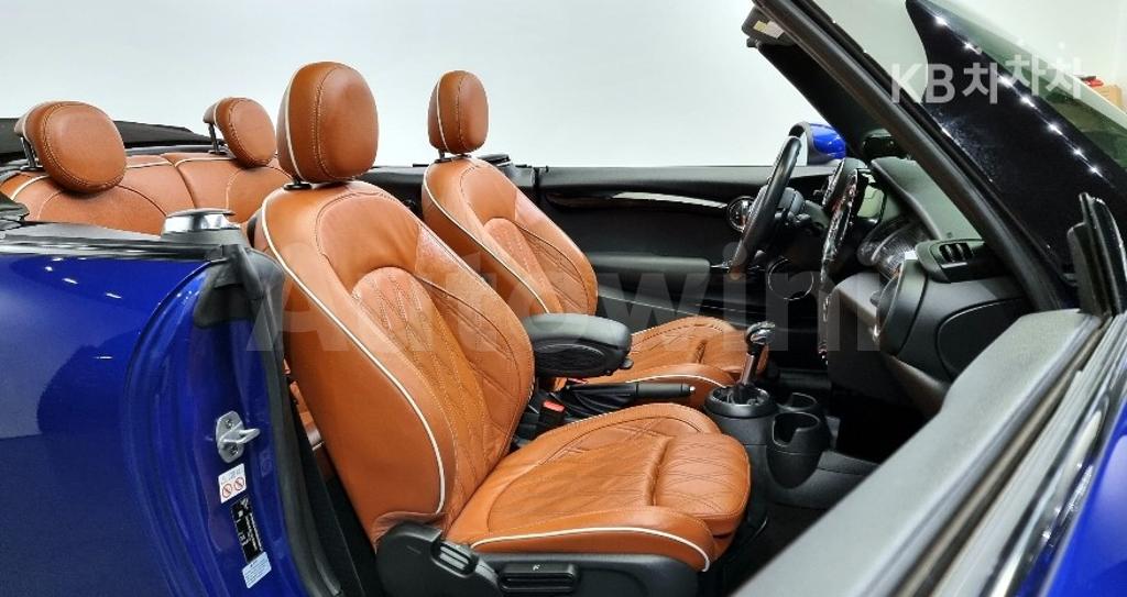 2019 MINI  CONVERTIBLE S 2.0 - 10