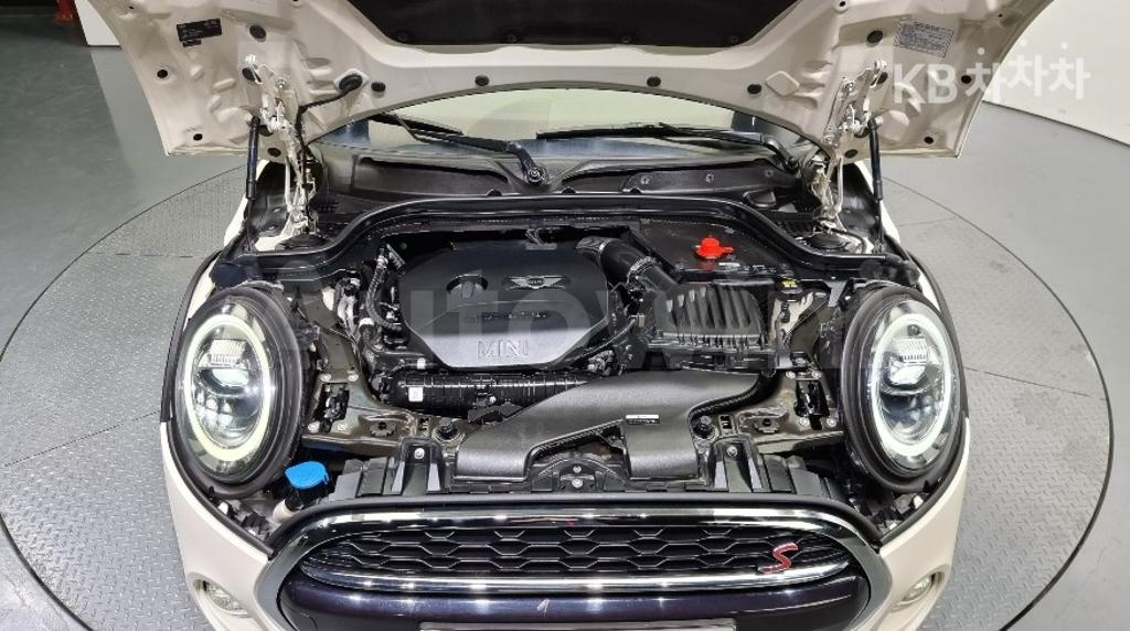 WMWWG9105K3A89557 2019 MINI  CONVERTIBLE S 2.0-5