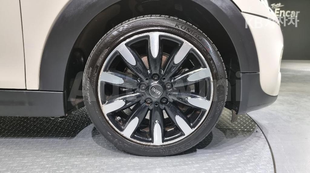 2019 MINI  CONVERTIBLE S 2.0 - 7