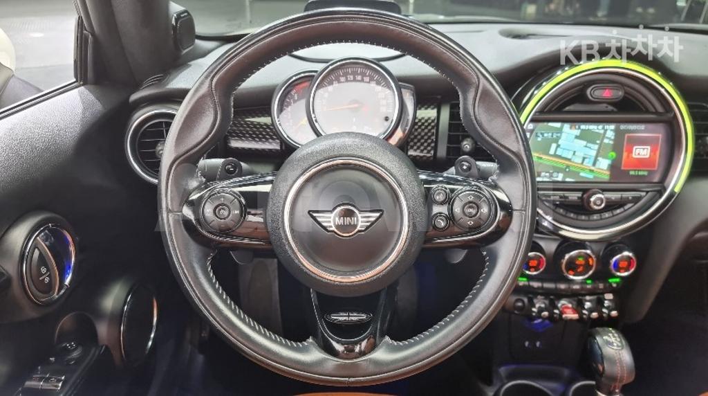 2019 MINI  CONVERTIBLE S 2.0 - 12