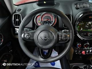 2019 MINI COOPER COUNTRYMAN D ALL4 2.0 HIGH TRIM - 13