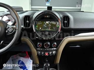 2019 MINI COOPER COUNTRYMAN D ALL4 2.0 HIGH TRIM - 14