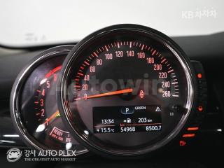 2017 MINI COOPER 5DOORS D 1.5 HIGH트림 - 7