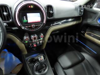 2018 MINI COOPER COUNTRYMAN 2.0 COOPER D - 9