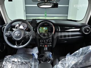 2017 MINI COOPER 5DOORS D 1.5 - 7