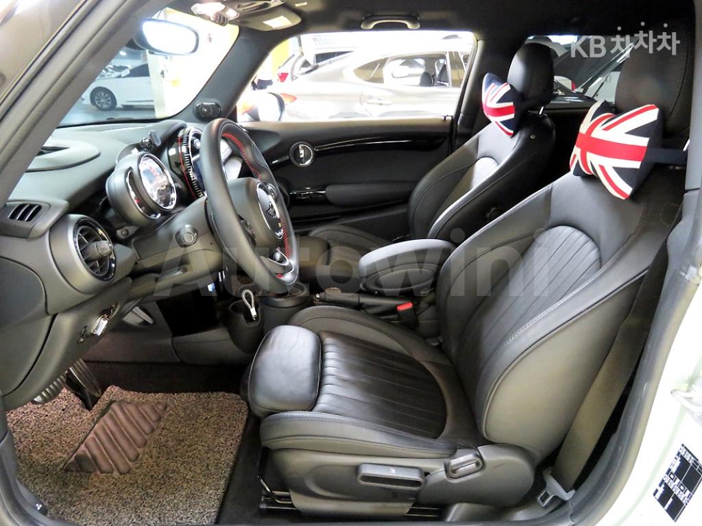 WMWXM9104K2H04943 2019 MINI COOPER 3DOORS S 2.0 JCW-4