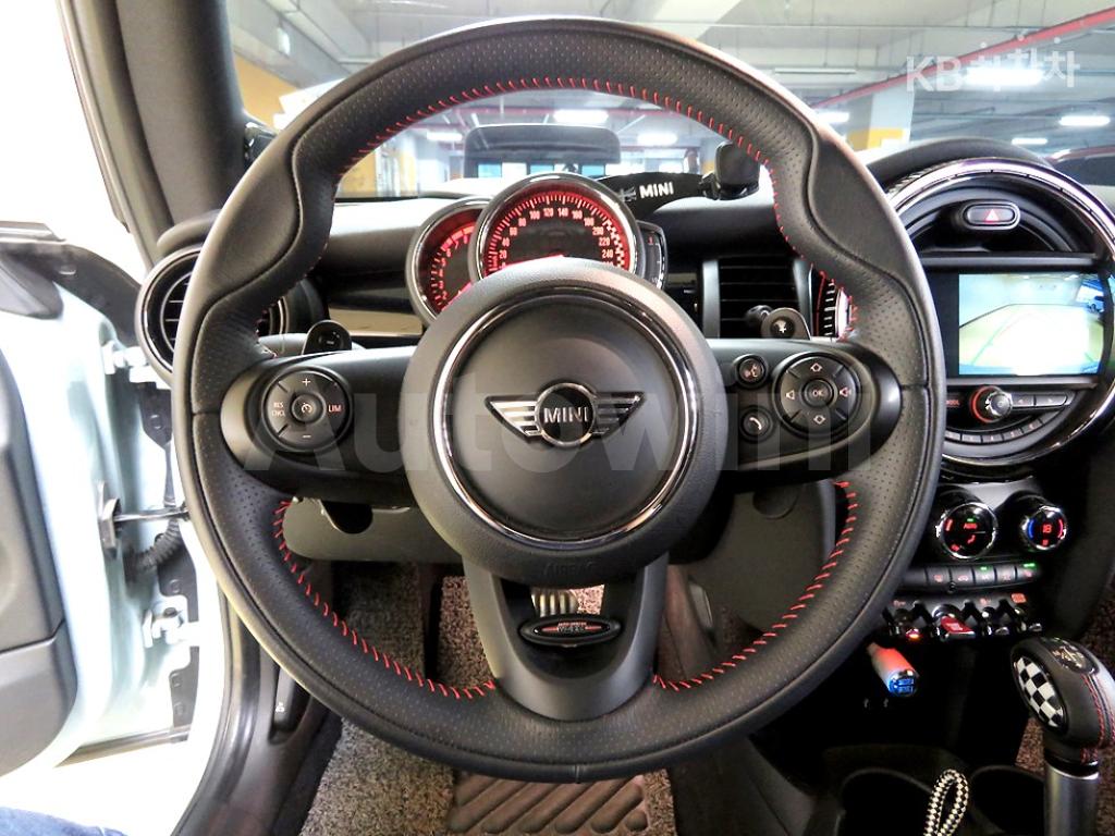 2019 MINI COOPER 3DOORS S 2.0 JCW - 8
