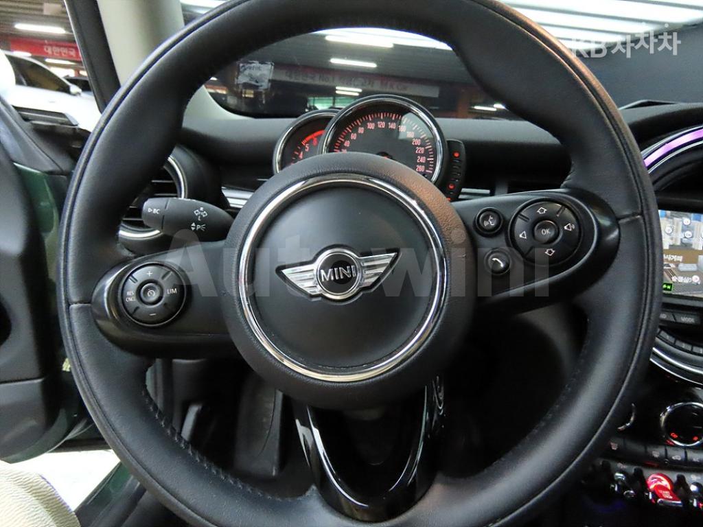 2017 MINI COOPER 3DOORS D 1.5 HIGH트림 - 7