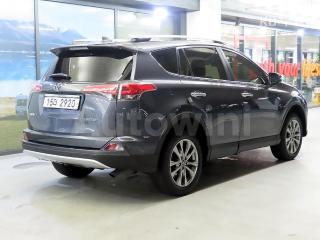 JTMYFREVXJD128119 2018 TOYOTA RAV4 2.5 2WD-3