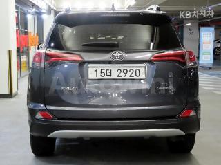JTMYFREVXJD128119 2018 TOYOTA RAV4 2.5 2WD-4