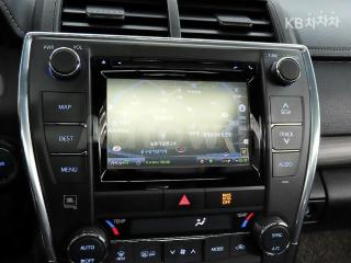 2017 TOYOTA CAMRY 2.5 HYBRID XLE - 14