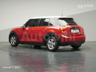WMWXU1109H2F12847 2017 MINI COOPER 5DOORS 1.5 BASIC-2