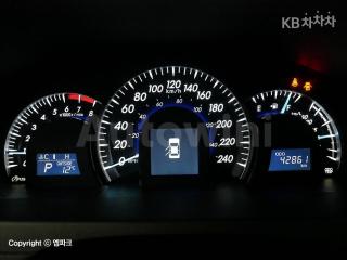 2014 TOYOTA CAMRY XLE - 7