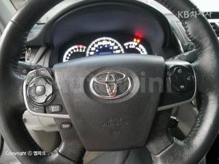 2014 TOYOTA CAMRY XLE - 8