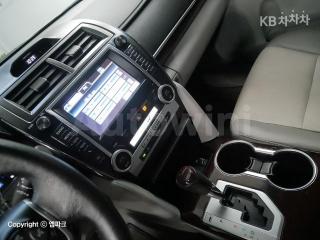 2014 TOYOTA CAMRY XLE - 9