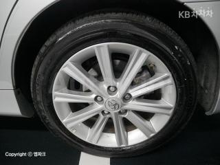 2014 TOYOTA CAMRY XLE - 17