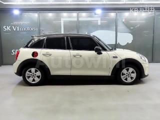 WMWXT3106F2C93664 2015 MINI COOPER 5DOORS D 1.5-2