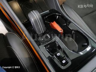 2019 VOLVO XC 40 T4 AWD R-DESIGN - 15