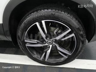 2019 VOLVO XC 40 T4 AWD R-DESIGN - 16