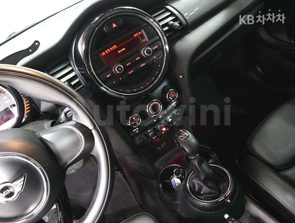2015 MINI COOPER 3DOORS 1.5 3GEN - 11