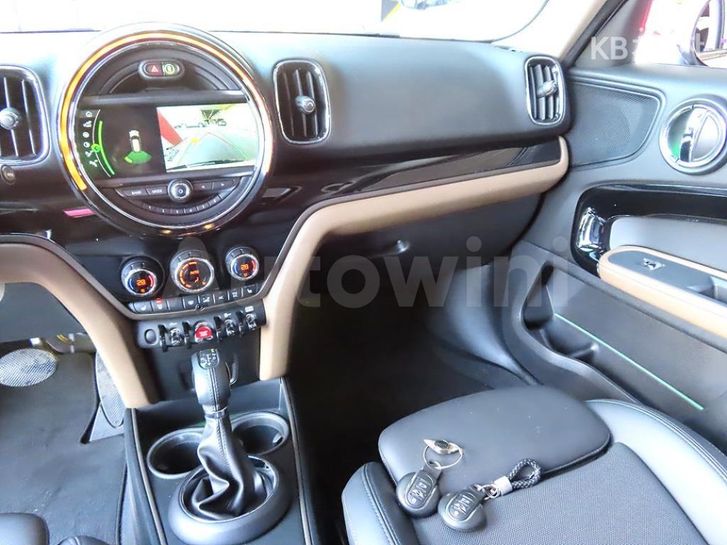 2018 MINI COOPER COUNTRYMAN 2.0 COOPER D ALL4 BASIC - 9