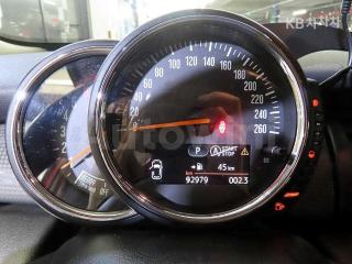 2015 MINI COOPER 5DOORS D 1.5 - 9