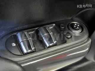 2015 MINI COOPER 5DOORS D 1.5 - 12