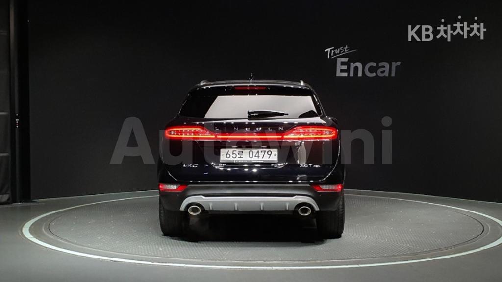 5LMCJ3D96HUL10946 2017 LINCOLN MKC 2.0 AWD 리저브(102A)-3