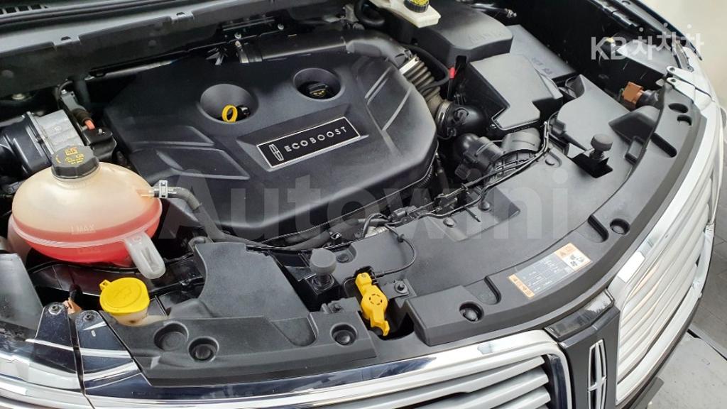 5LMCJ3D96HUL10946 2017 LINCOLN MKC 2.0 AWD 리저브(102A)-5