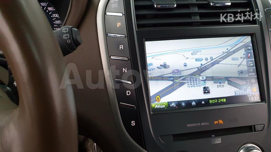 2017 LINCOLN MKC 2.0 AWD 리저브(102A) - 9