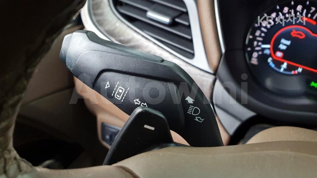 2017 LINCOLN MKC 2.0 AWD 리저브(102A) - 17