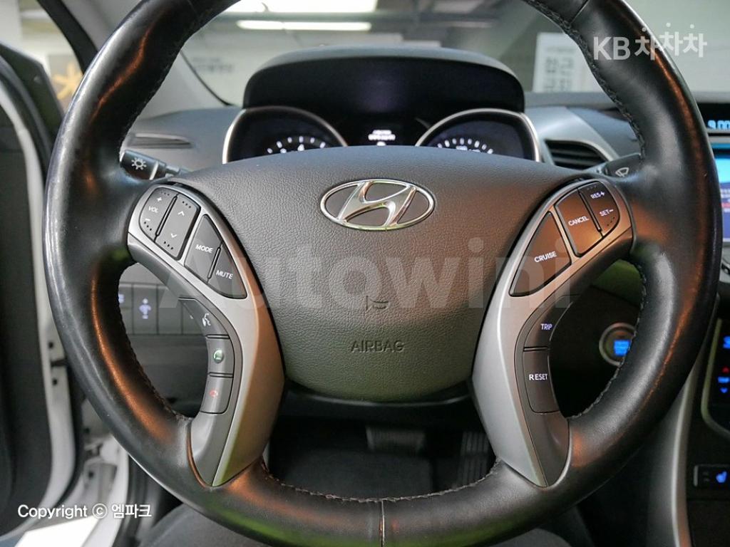2016 HYUNDAI  AVANTE ELANTRA 1.6 GDI MORDERN BASIC - 8