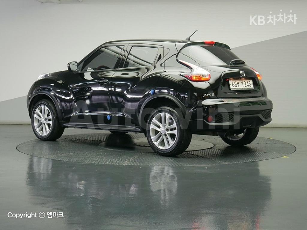 JN1AF58E8HT180650 2017 NISSAN JUKE 1.6 SV-2