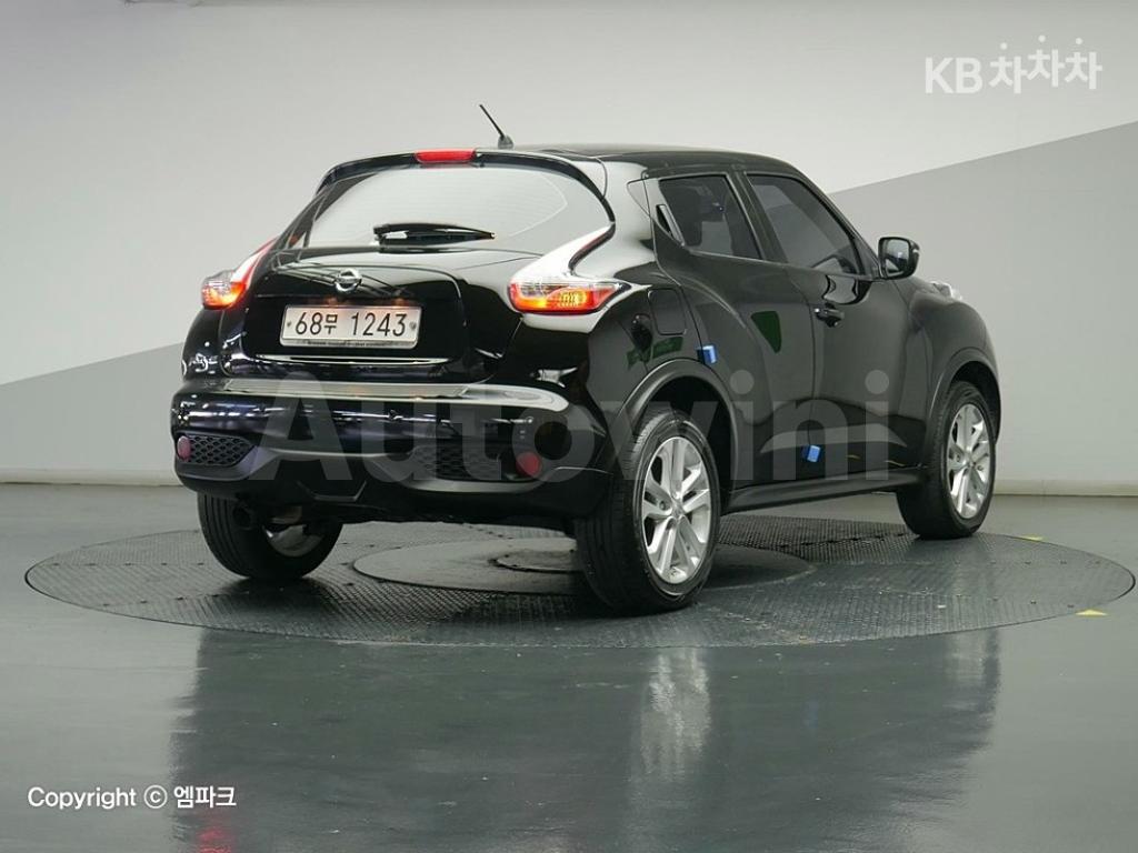 JN1AF58E8HT180650 2017 NISSAN JUKE 1.6 SV-3
