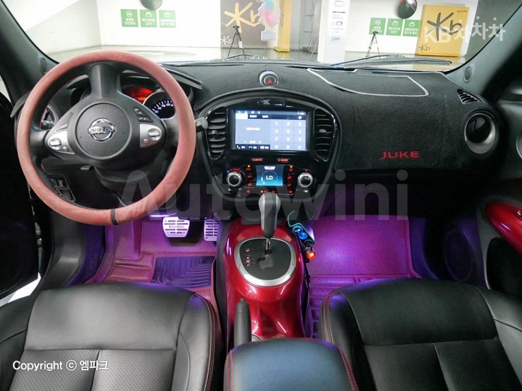 JN1AF58E8HT180650 2017 NISSAN JUKE 1.6 SV-5