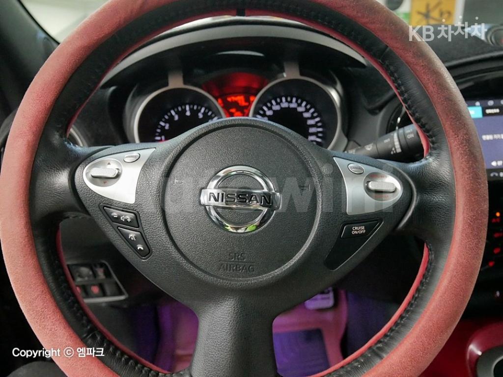 2017 NISSAN JUKE 1.6 SV - 8