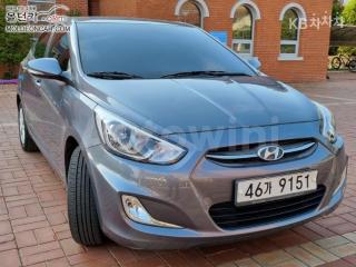 KMHCT41BEHU275640 2017 HYUNDAI ACCENT  1.4 VVT MORDERN-2