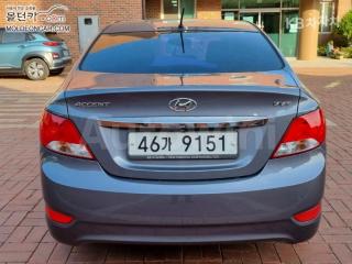 KMHCT41BEHU275640 2017 HYUNDAI ACCENT  1.4 VVT MORDERN-4