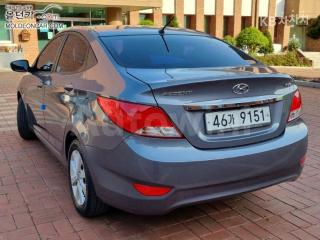 KMHCT41BEHU275640 2017 HYUNDAI ACCENT  1.4 VVT MORDERN-5