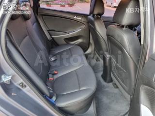 2017 HYUNDAI ACCENT  1.4 VVT MORDERN - 17