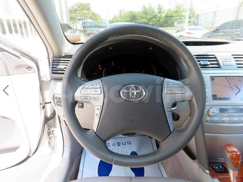 2010 TOYOTA CAMRY HYBRID - 7