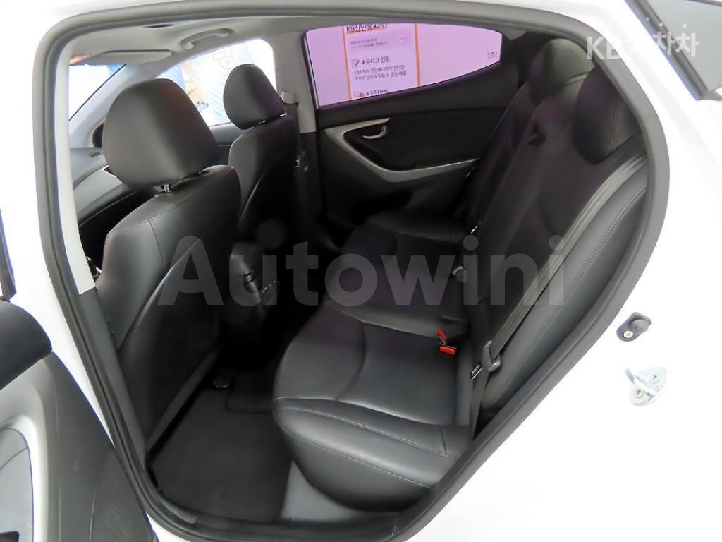 2016 HYUNDAI  AVANTE ELANTRA 1.6 GDI MORDERN BASIC - 16