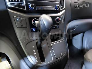 2017 HYUNDAI GRAND STAREX H-1 5 SEATS LPI VAN CVX SMART - 12