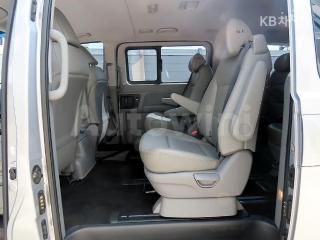 KMHWG81KBJU988435 2018 HYUNDAI  GRAND STAREX URBAN 9 SEATS PREMIUM-5