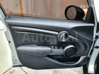 2015 MINI COOPER 5DOORS D 1.5 미드트림 - 8