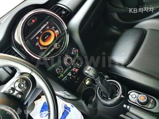 2015 MINI COOPER 5DOORS D 1.5 미드트림 - 11