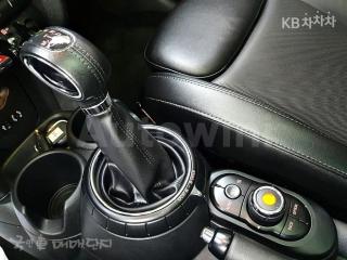 2015 MINI COOPER 5DOORS D 1.5 미드트림 - 14